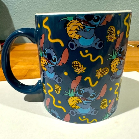 Disney Stitch Mug -20 oz - Picture 3 of 3